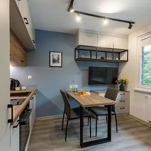 Apartament Batorego 16 Blue Prywatne Mieszkanie 300m Od Metro Pole Mokotowskie I Sgh Samodzielne Zameldowanie! Self Check-in System!, Warszawa